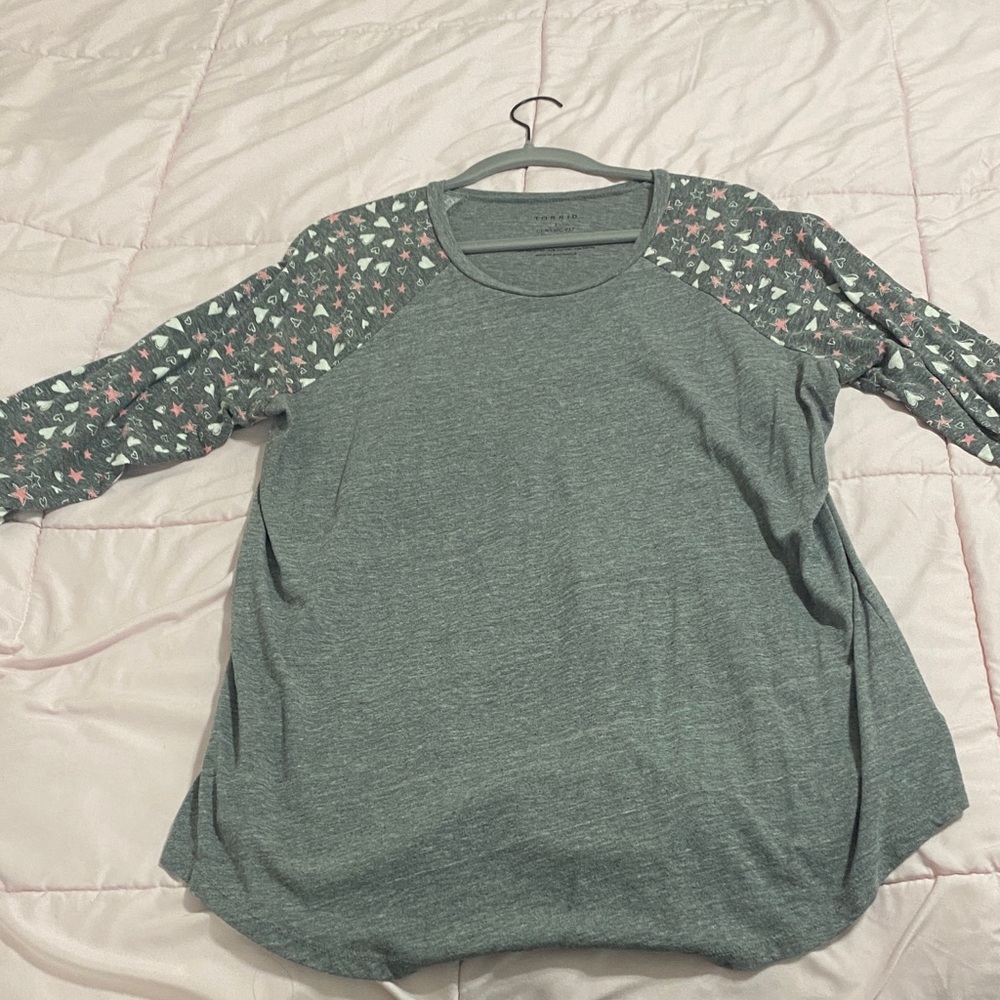 Torrid 3/4 length sleeve tunic top